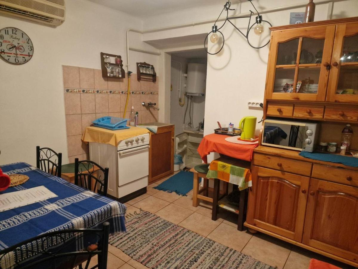 Kerekparos Es Zarandok Vendeghaz Villa Apostag Eksteriør billede