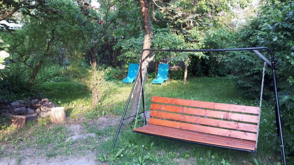 Kerekparos Es Zarandok Vendeghaz Villa Apostag Eksteriør billede